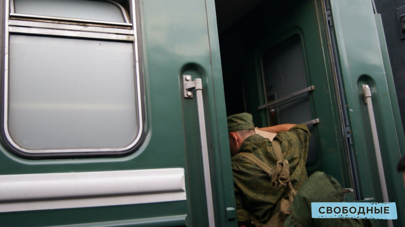 В Госдуму внесли законопроект об обязанности россиян самостоятельно приходить за повестками в военкоматы
