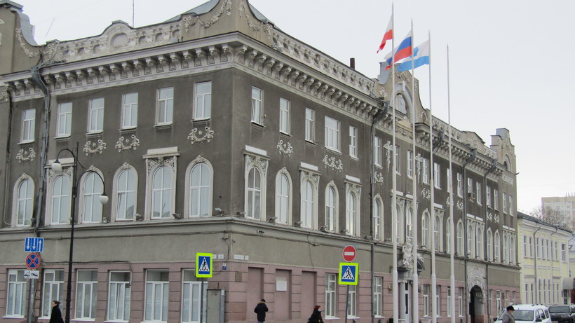 Администрацию Саратова эвакуировали для обследования здания