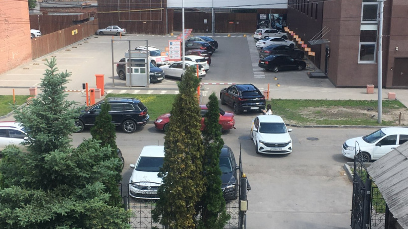 ДТП в центре Саратова заблокировало движение по улице Киселева