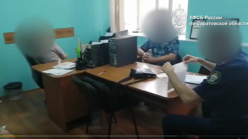 СКР: В Саратове исполняющий обязанности начальника учреждения ФСИН получил крупную взятку за послабление режима для заключенной