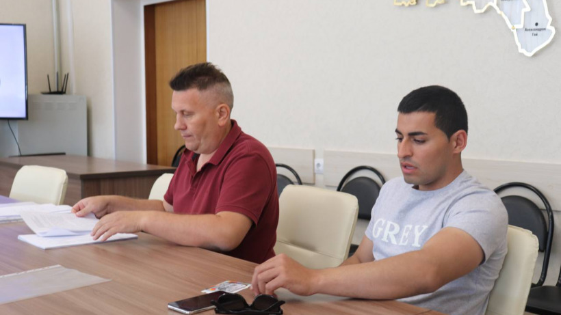 Карабин, наручники и нападение. С кандидата в губернаторы Саратовской области только в июне сняли судимость