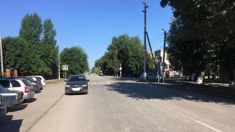 На «зебре» в Пугачеве водитель «Шкоды» сбил женщину