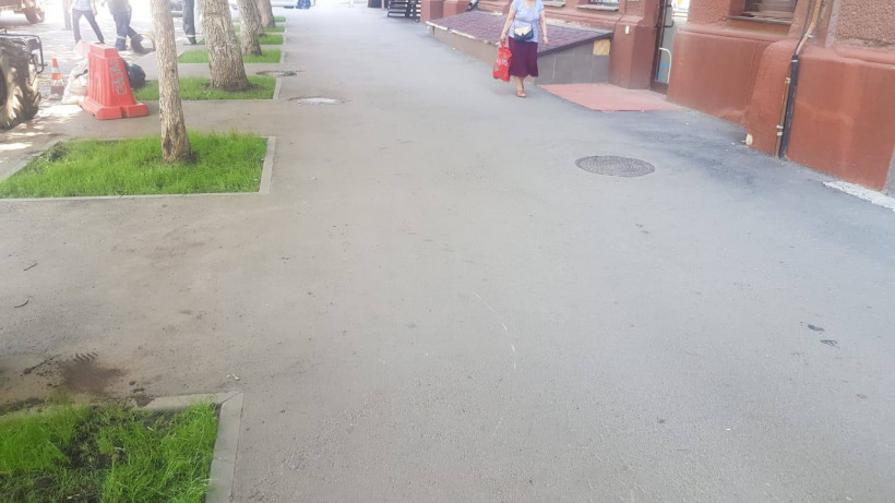 В центре Саратова юноша на электросамокате сбил 17-летнюю девушку