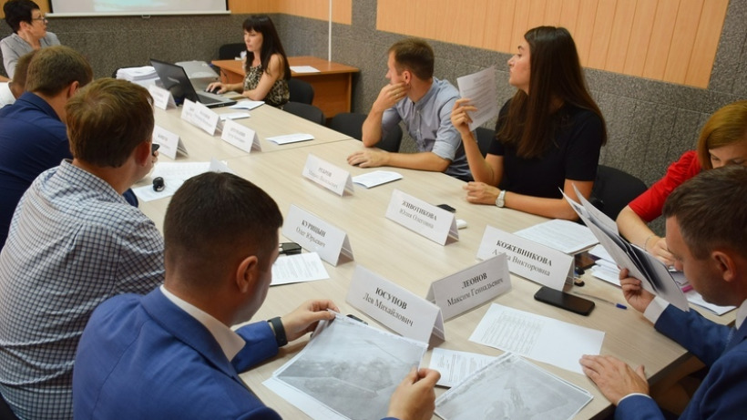 Штраф за парковку на газонах заплатят 65 саратовских водителей