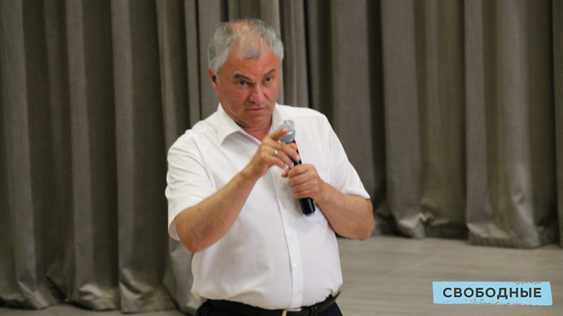 «Хорошо, лишим аккредитации». Володин в Саратове обсудил с журналистом ТАСС «выдумку» о внеочередном заседании Совета Госдумы