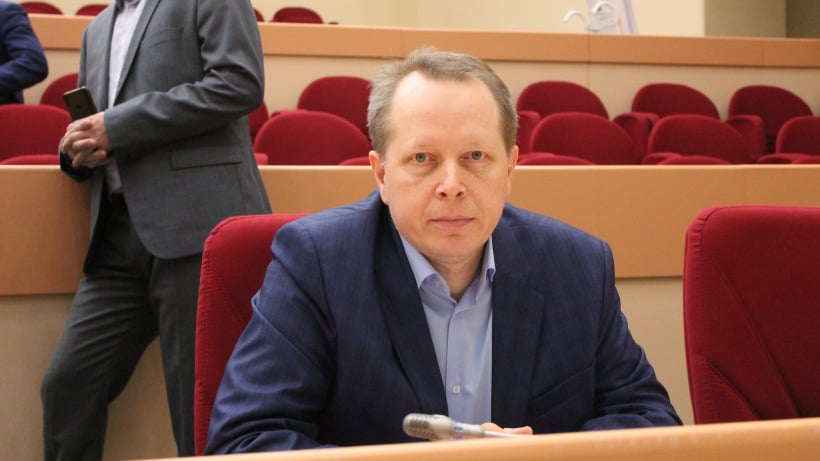 Депутат-коммунист Есипов заработал за год более 2,1 миллиона рублей