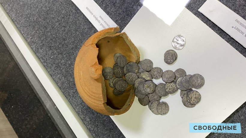 «Большая научная сенсация». В Саратовской области археологи обнаружили в тайнике 105 серебряных монет
