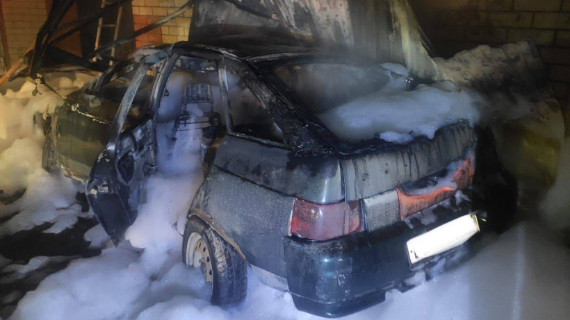 Страшное ДТП в Пугачеве. В машине сгорели женщина-водитель и юноша с девушкой