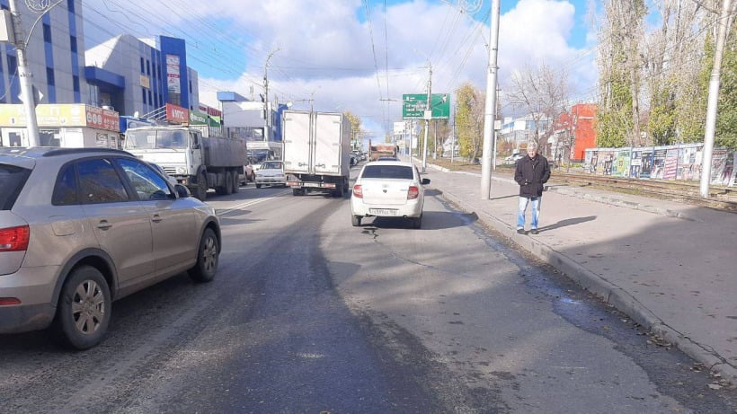 В Саратове пожилой водитель «Гранты» сбил своего ровесника