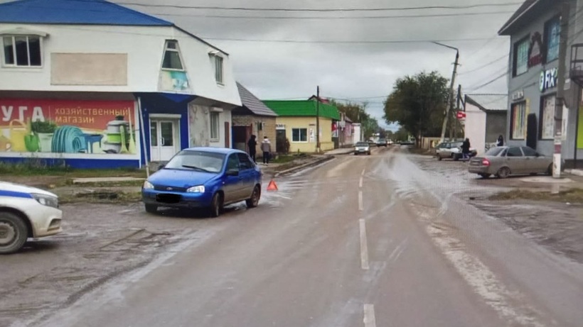 В Ершове молодой водитель «Калины» сбил девочку-подростка