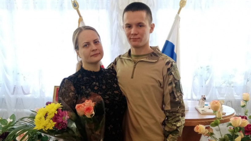 Срочно жениться на возлюбленных успели почти 1,3 тысячи мобилизованных саратовцев