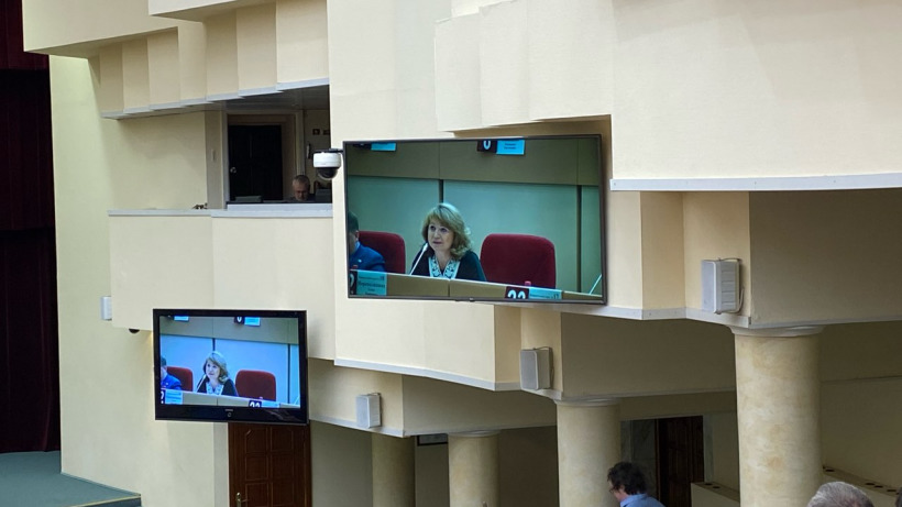 Единоросс Елена Перепелицина сдала депутатский мандат. Она получит пост заместителя мэра Саратова  