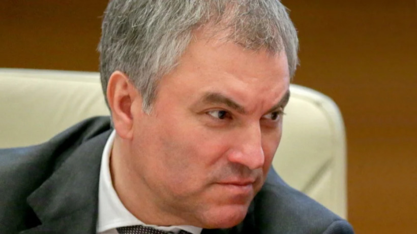 Володин не стал говорить о спецоперации в новогоднем поздравлении россиян. Оно уместилось в три предложения