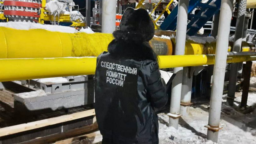 В Балакове умер мужчина, упавший с высоты при строительстве газовой станции