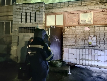 СК: Причиной смертельного пожара в энгельсской многоэтажке могла стать непотушенная сигарета