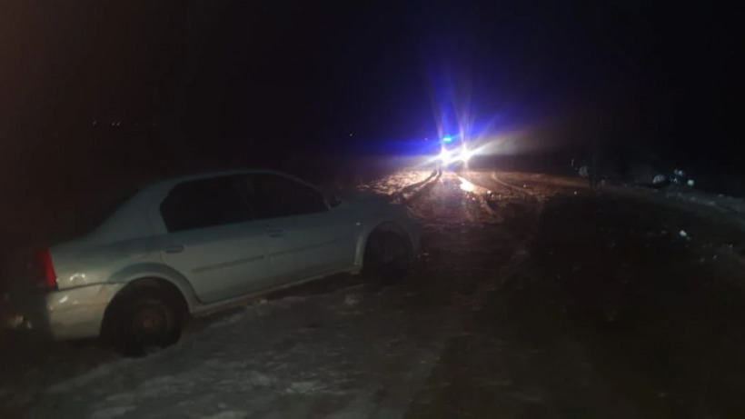 В ДТП на трассе под Озинками пострадали три человека