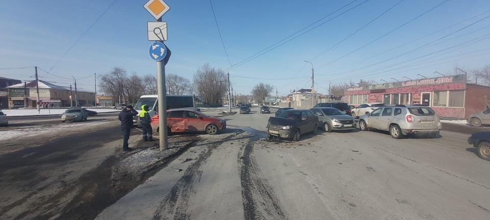 В ДТП на Московском шоссе пострадала пожилая пассажирка иномарки