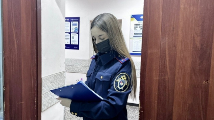 Саратовский пенсионер опрокинул на себя кастрюлю с кипятком и умер в больнице