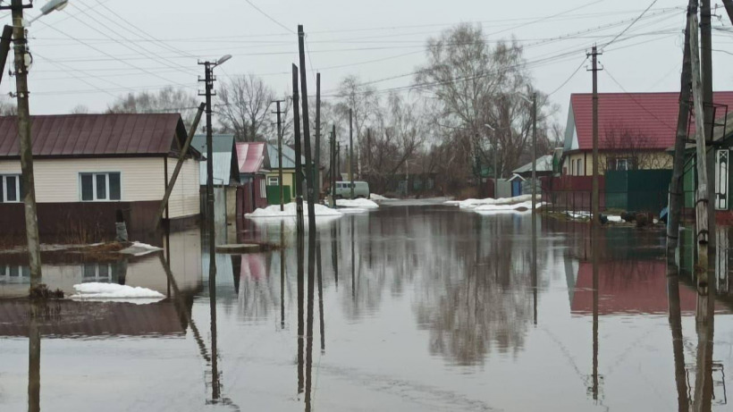 В зону подтопления в Петровске попали уже 390 жителей. Фото из города