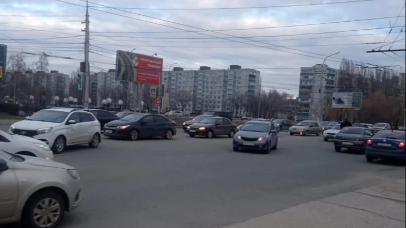 В Балакове водитель Киа сбил девушку, шедшую по зебре