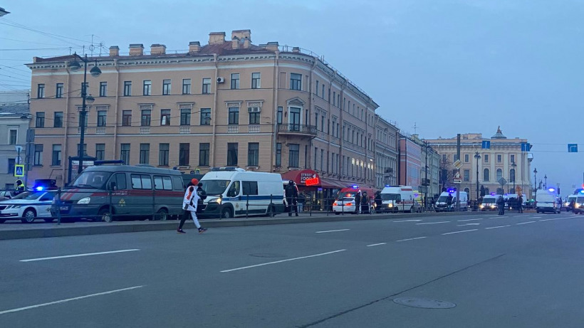 В результате взрыва в Санкт-Петербурге погиб военкор. Еще 19 человек пострадали