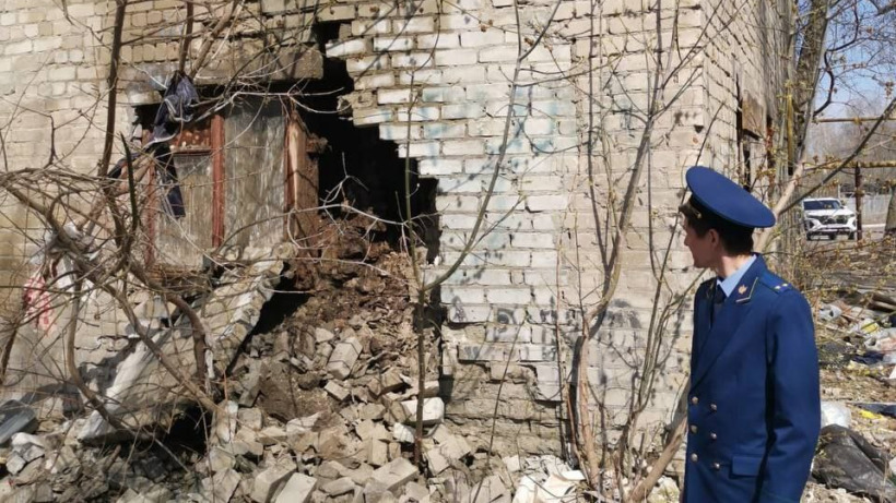 В Саратове частично обрушилась стена пятиэтажного дома