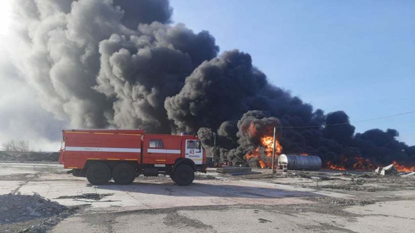 Последствия возгорания мазута под Саратовом ликвидировали всю ночь