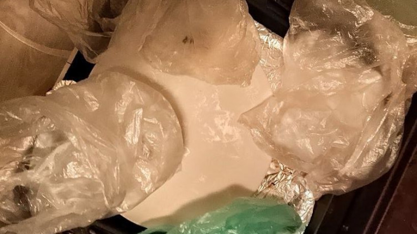 Полицейские задержали молодого саратовца с 20 свертками синтетических наркотиков