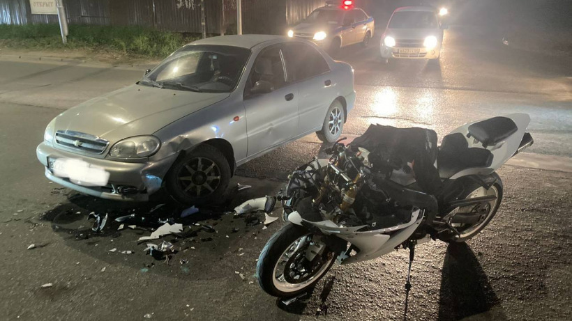 В Саратове мотоциклист оказался в больнице после аварии с иномаркой