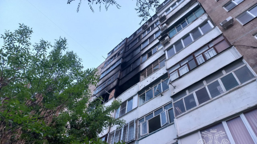 В энгельсской квартире после взрыва газа начался пожар. Двое пострадали