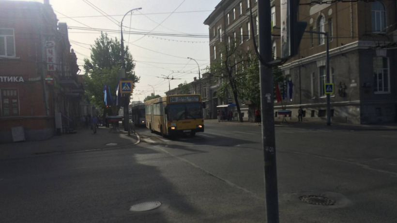 В центре Саратова на перекрестке не работает светофор