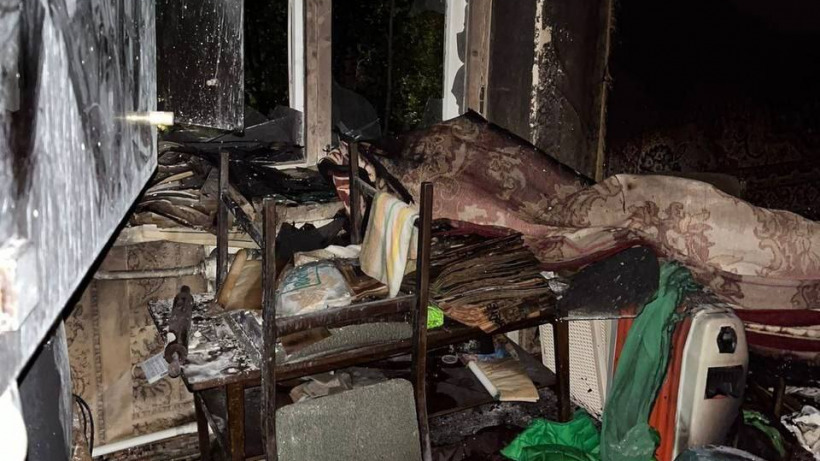 МЧС: В Саратове пожарные вывели 10 человек из горящей девятиэтажки на Астраханской, где погиб один человек
