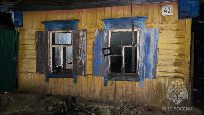 В Балашове сгорели все комнаты в частном доме
