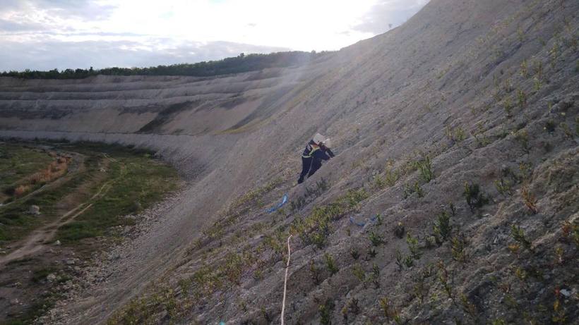 Спасатели сняли десятилетнего мальчика с меловой горы под Вольском