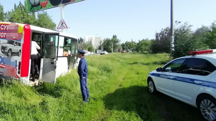 Маршрутка влетела в столб в Приволжском. ДТП заинтересовалась прокуратура