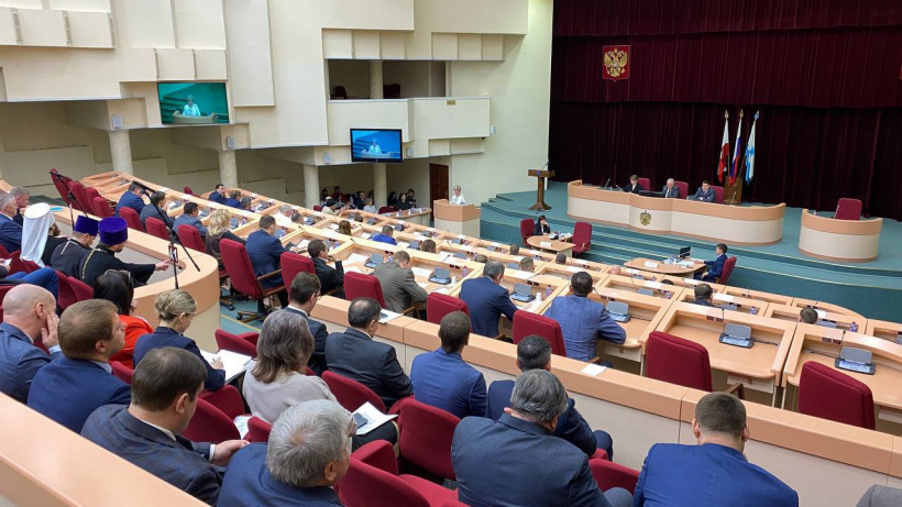 Власти Саратова увеличили дефицит бюджета до 1,384 миллиарда рублей