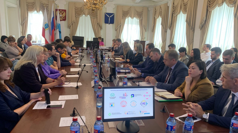В Гагаринском районе отремонтируют три ДК и решат проблему с водой с помощью денег чиновников и местных жителей