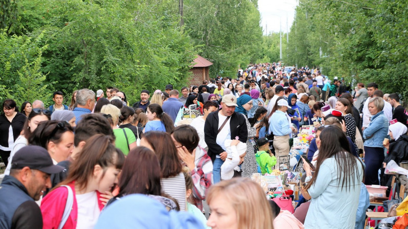 На Соколовой горе в Саратове прошли народные гуляния в честь Курбан-Байрама