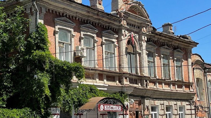 В Саратове в реестр памятников включили дом, которым больше ста лет назад владел губернский секретарь