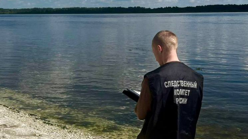 Из Волги в Вольске достали труп мужчины