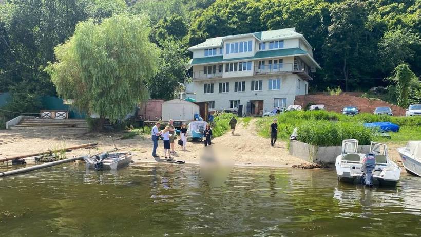 В Усть-Курдюме из Волги достали труп