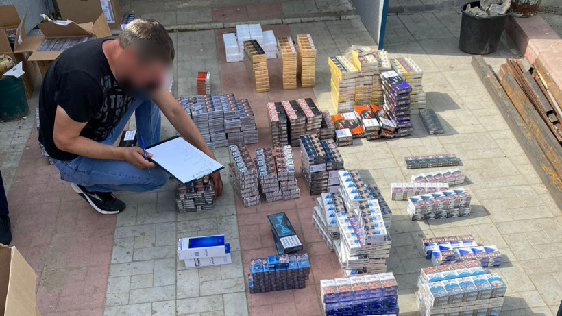 В Красноармейске нашли склад с пятью тысячами пачек контрафактных сигарет