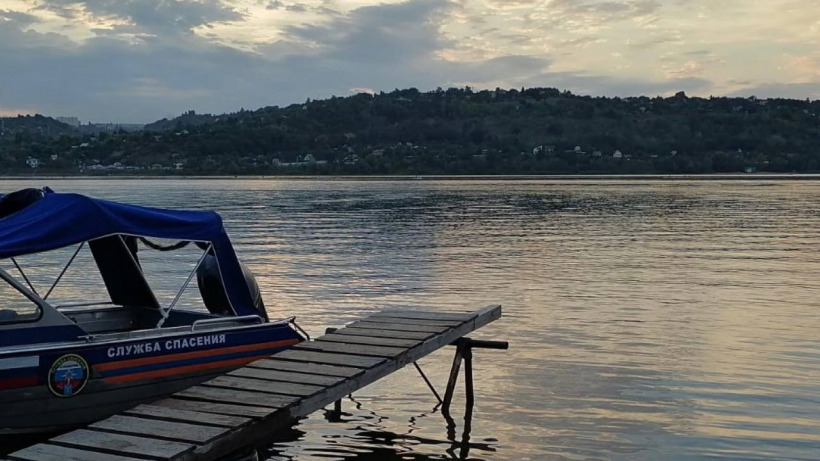 На Волге у острова Зеленый мужчина прыгнул с лодки и утонул 