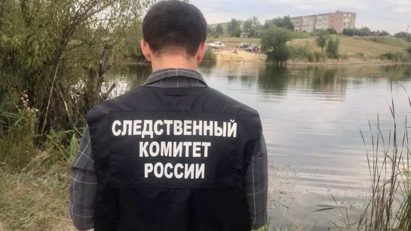 В пруду саратовского поселка утонул мужчина