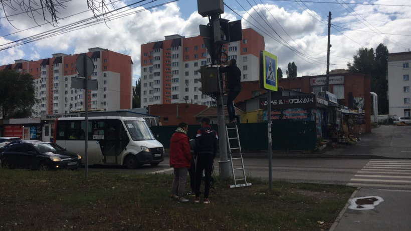 Сегодня в Саратове несколько часов не будут работать светофоры на трех перекрестках