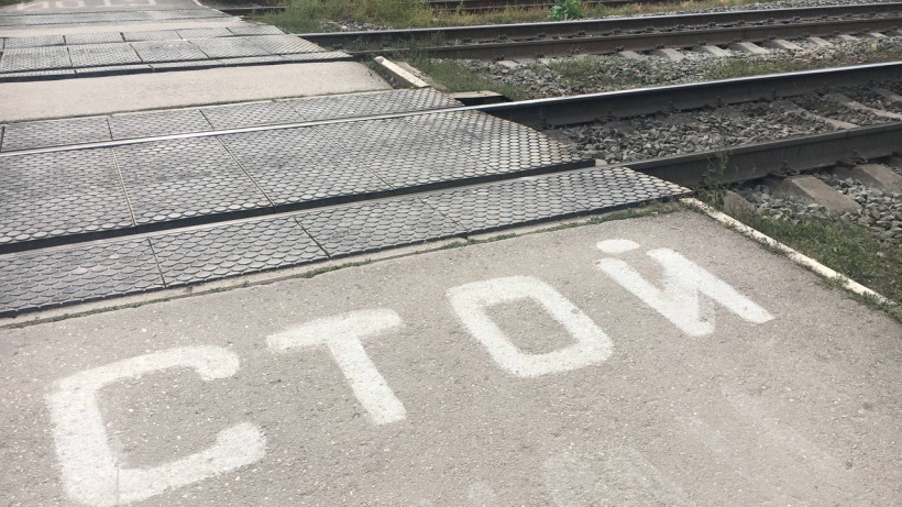 В Саратове на три дня закроют железнодорожный переезд