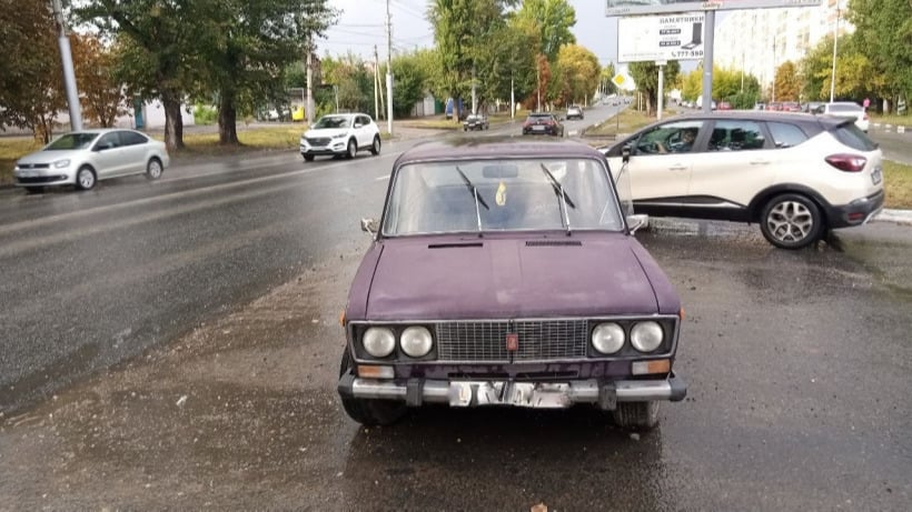 В Саратове полиция ищет свидетелей наезда юноши на «шестерке» на пенсионера, который после скончался