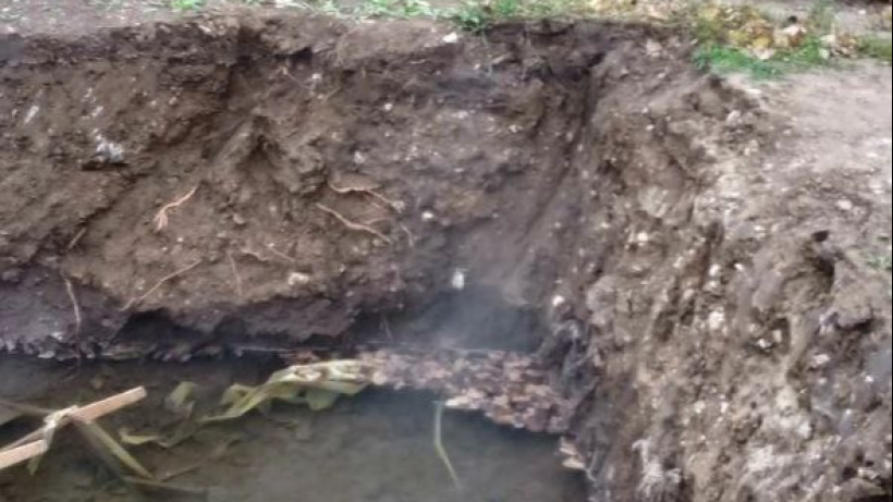 Около художественной школы в Балакове разрыли опасную коммунальную яму