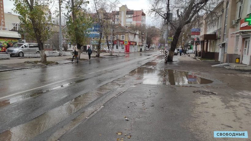 В центре Энгельса произошел «фекальный» потоп