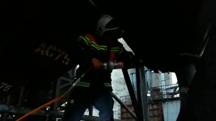 В Пугачеве на элеваторе мужчину насмерть засыпало зерном